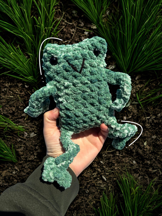 Leggy Frog Crochet: Green